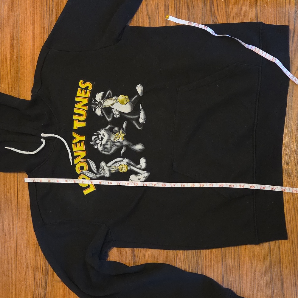 SOLD Looney Tunes hoodie - Picture 5 of 5